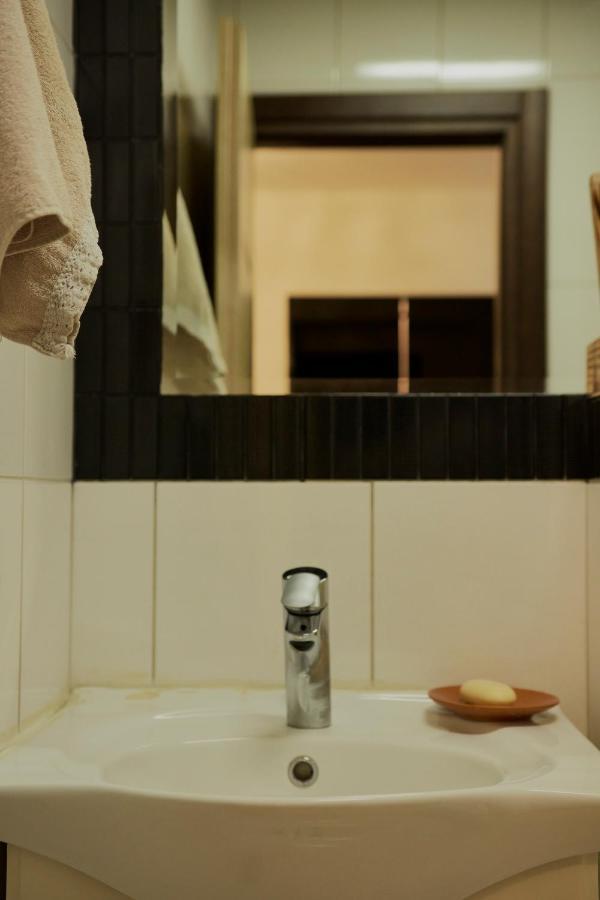 Diamond Butterfly Apartment Szkopje Kültér fotó